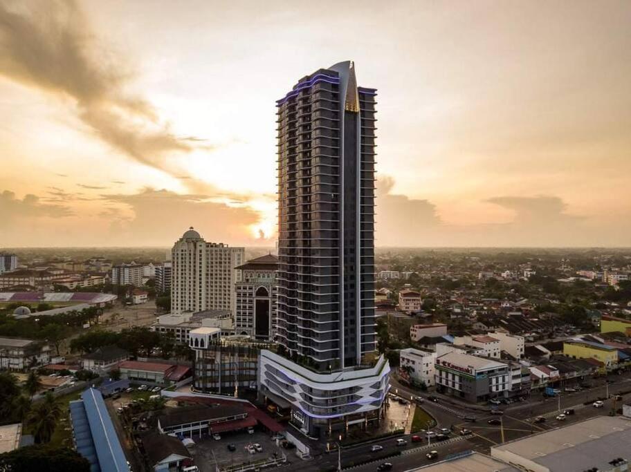 Troika Kota Bharu Penthouse Homestay Luaran gambar